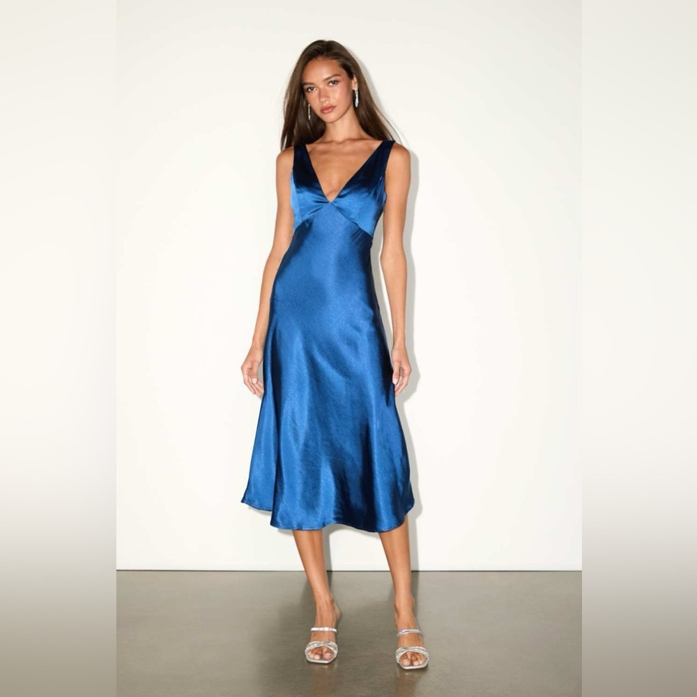 LULU’S Incredible Love Navy Satin Cowl Back Midi Dress - Picture 3 of 7